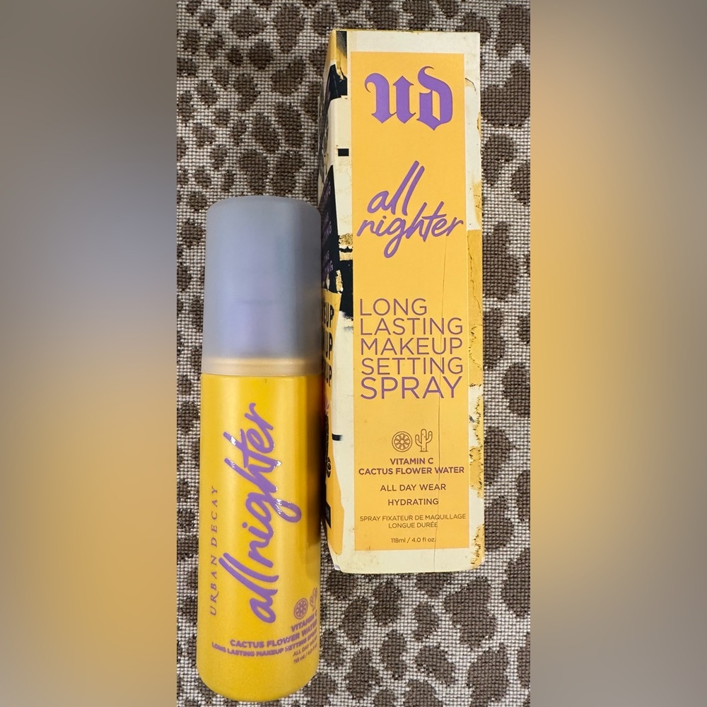 New in Box Urban Decay All Nighter Vitamin C Hydrating Setting Spray~Full Size!